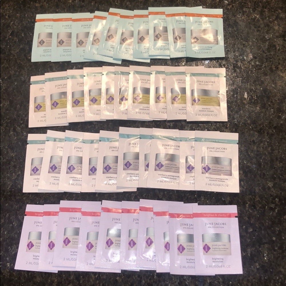 40 BRAND NEW June Jacobs Samples🧴